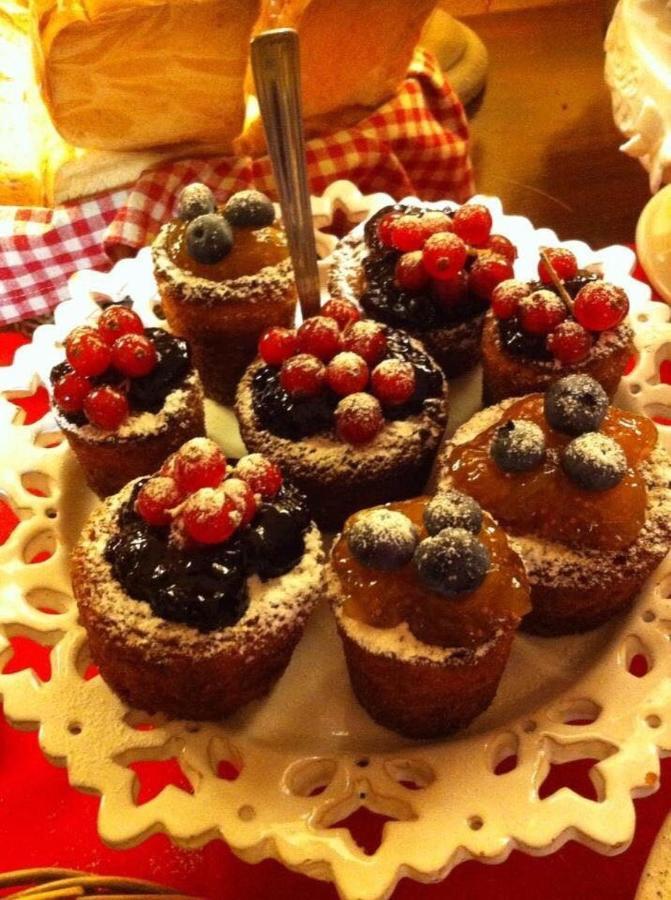 Gallo Delle Pille 蒙赞巴诺 外观 照片