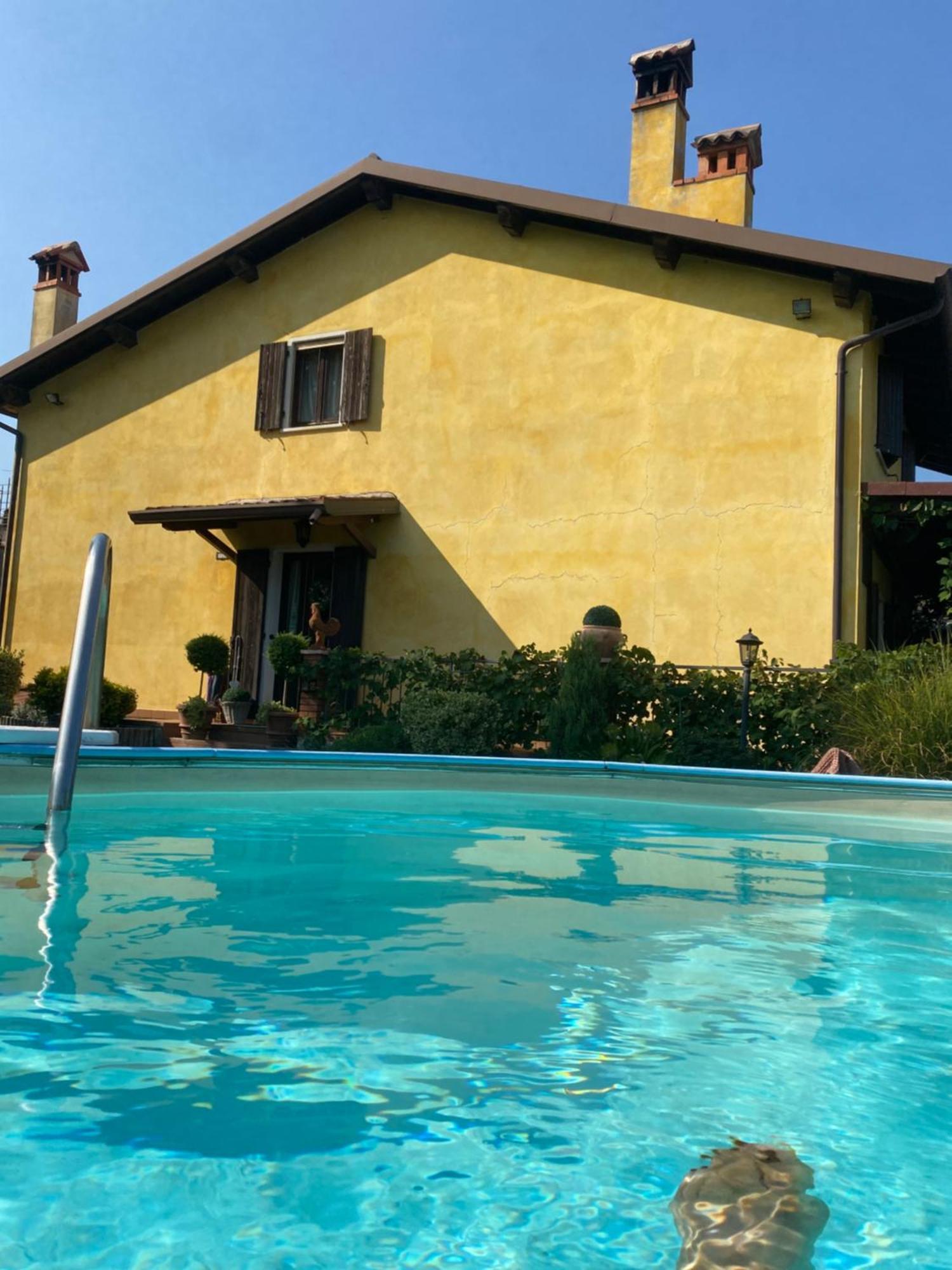 Gallo Delle Pille 蒙赞巴诺 外观 照片
